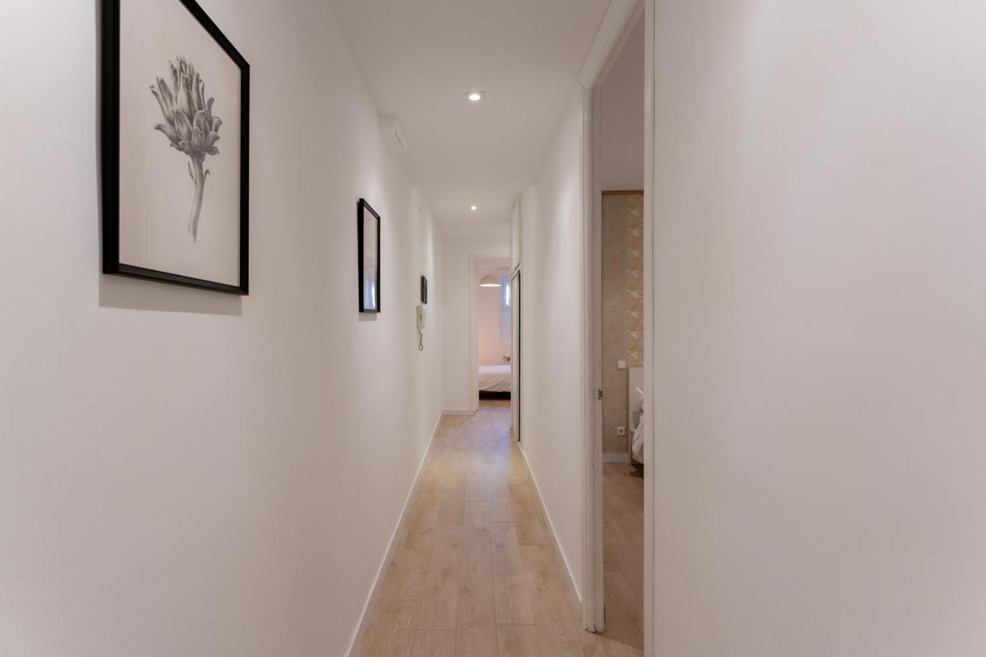 Luxe Apartment In Chamberi Chic Madrid Bagian luar foto