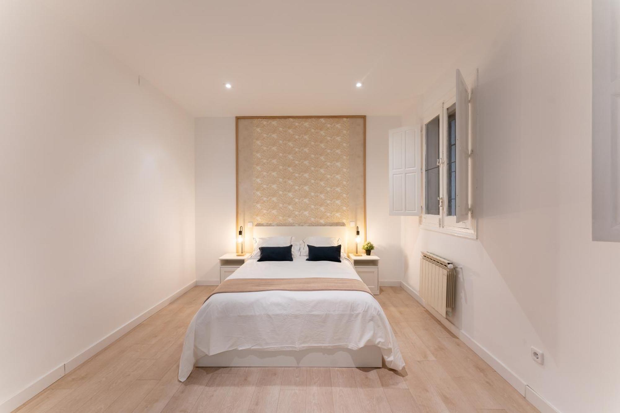 Luxe Apartment In Chamberi Chic Madrid Bagian luar foto
