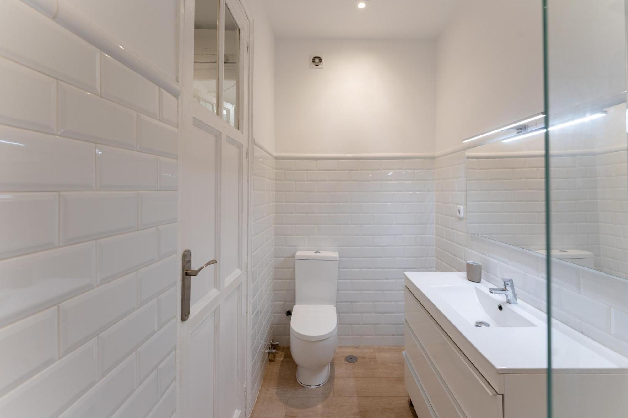 Luxe Apartment In Chamberi Chic Madrid Bagian luar foto