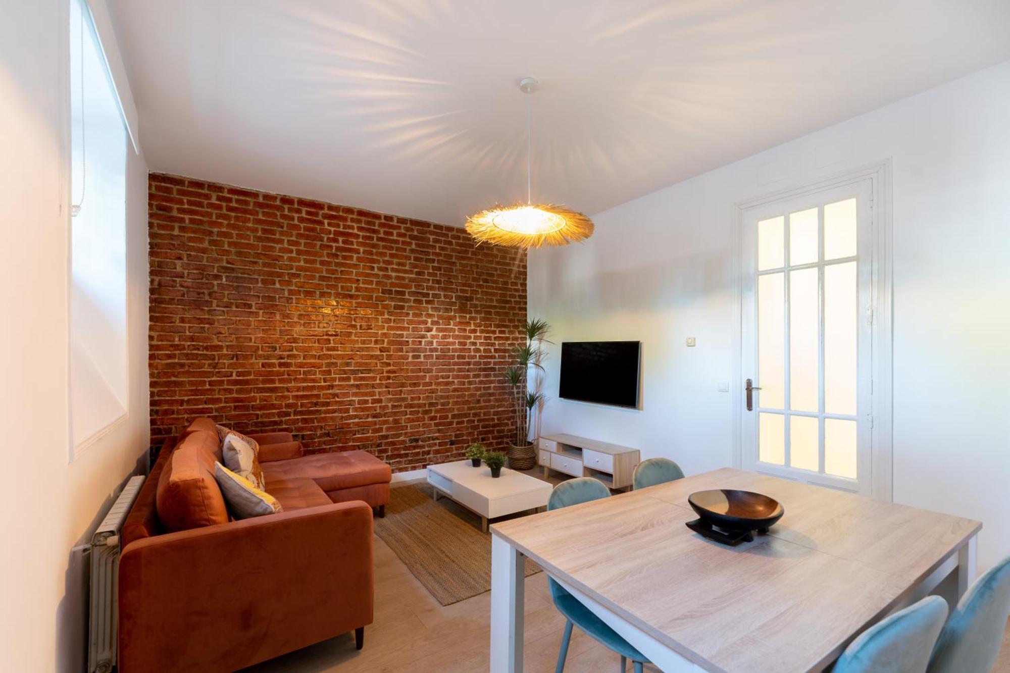 Luxe Apartment In Chamberi Chic Madrid Bagian luar foto